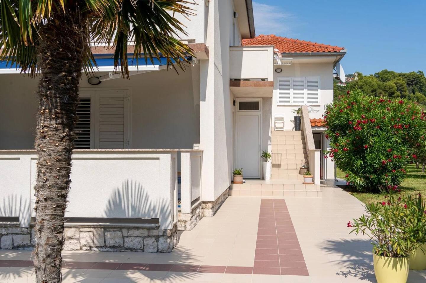 Rab Island Apartmets - Palit Ραμπ Εξωτερικό φωτογραφία